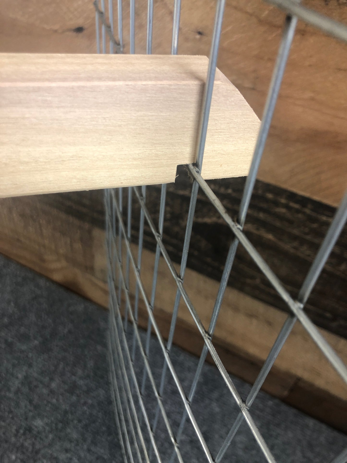 2020 Bunny Abode - Ramp Hold Bar & Toy Hanger Bar