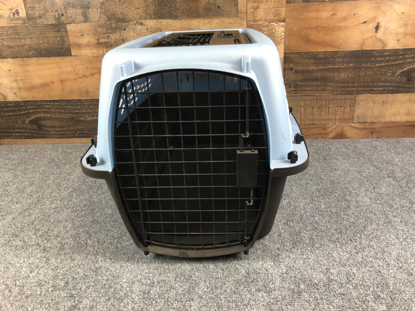 6330  Pet Carrier - Medium