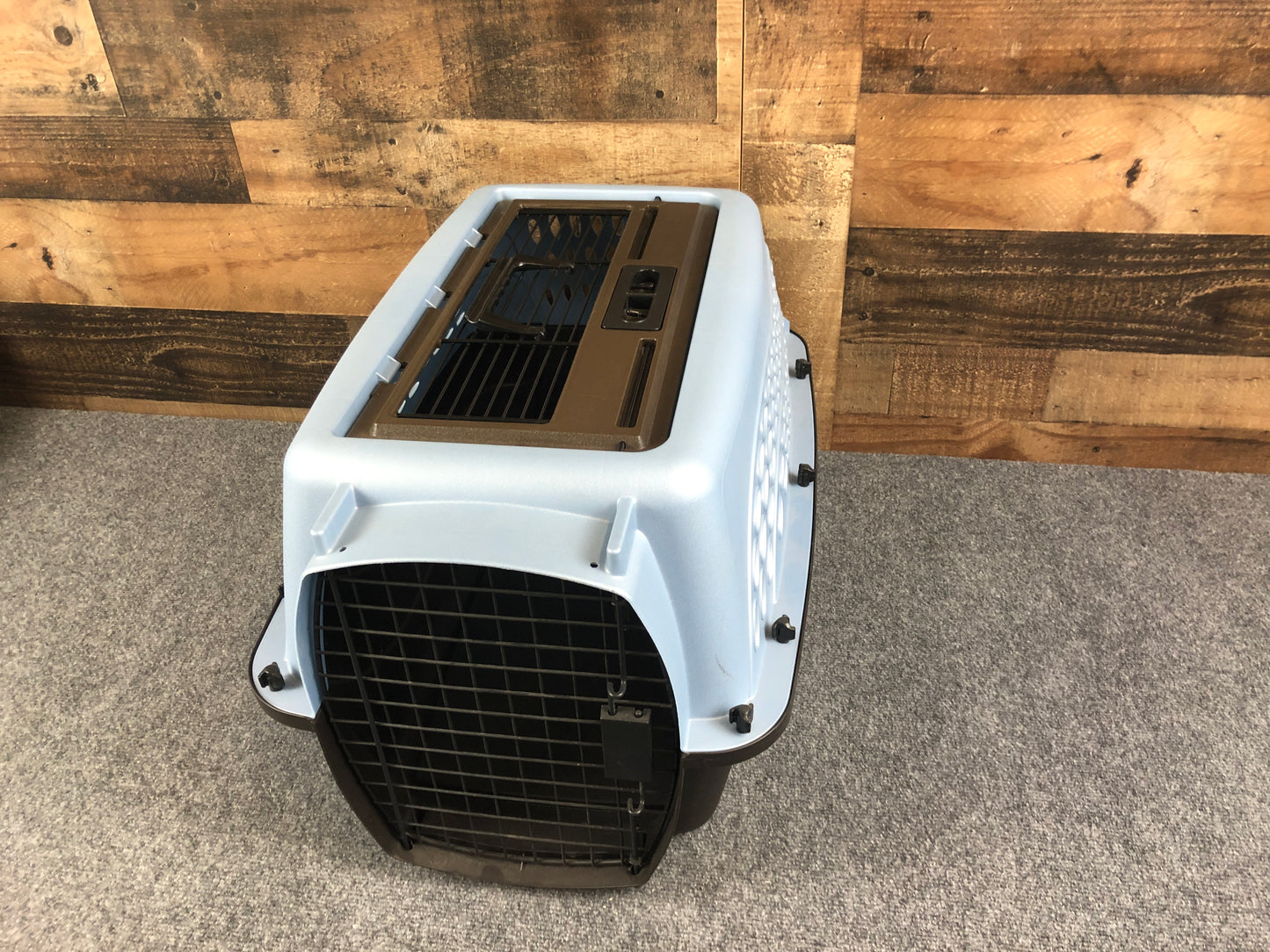 6330  Pet Carrier - Medium