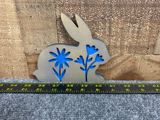 8135  Flower Child Bunny Stand-up